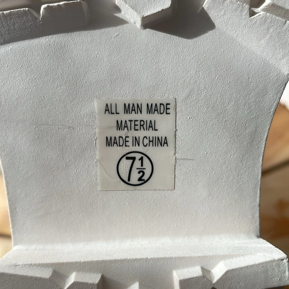 Platform cream boot NWOT - Picture 5 of 10